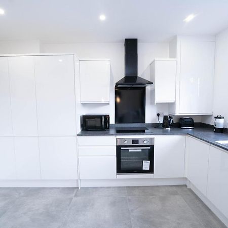 Entire Modern Home With Private Parking For 6/8 Persons Worksop Exteriér fotografie