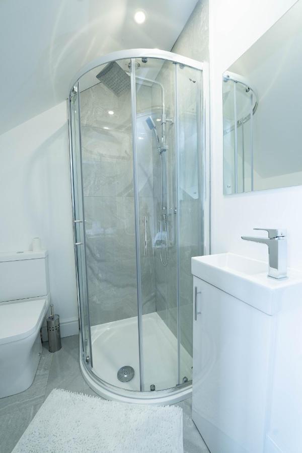 Entire Modern Home With Private Parking For 6/8 Persons Worksop Exteriér fotografie