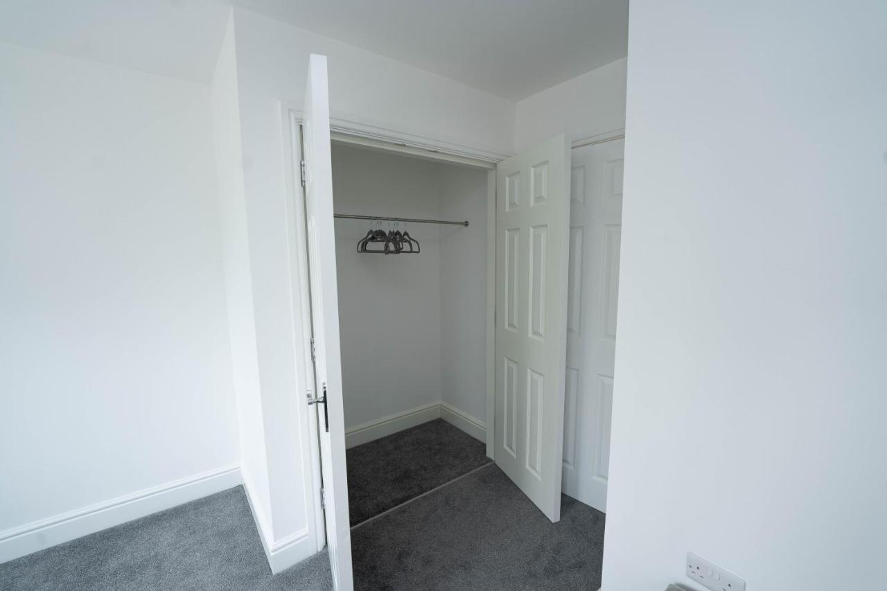 Entire Modern Home With Private Parking For 6/8 Persons Worksop Exteriér fotografie