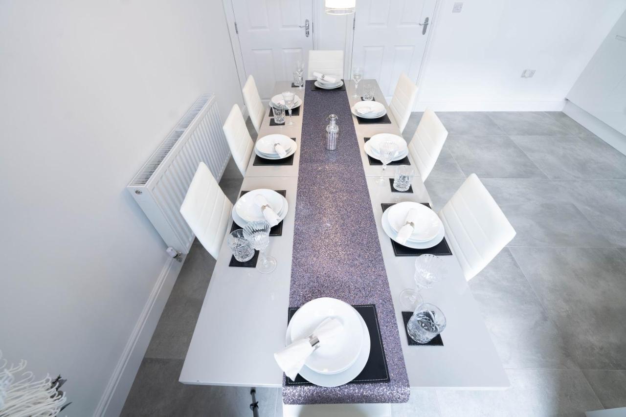 Entire Modern Home With Private Parking For 6/8 Persons Worksop Exteriér fotografie