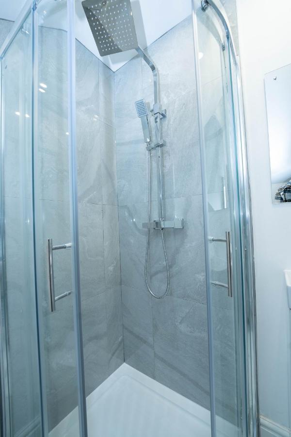 Entire Modern Home With Private Parking For 6/8 Persons Worksop Exteriér fotografie