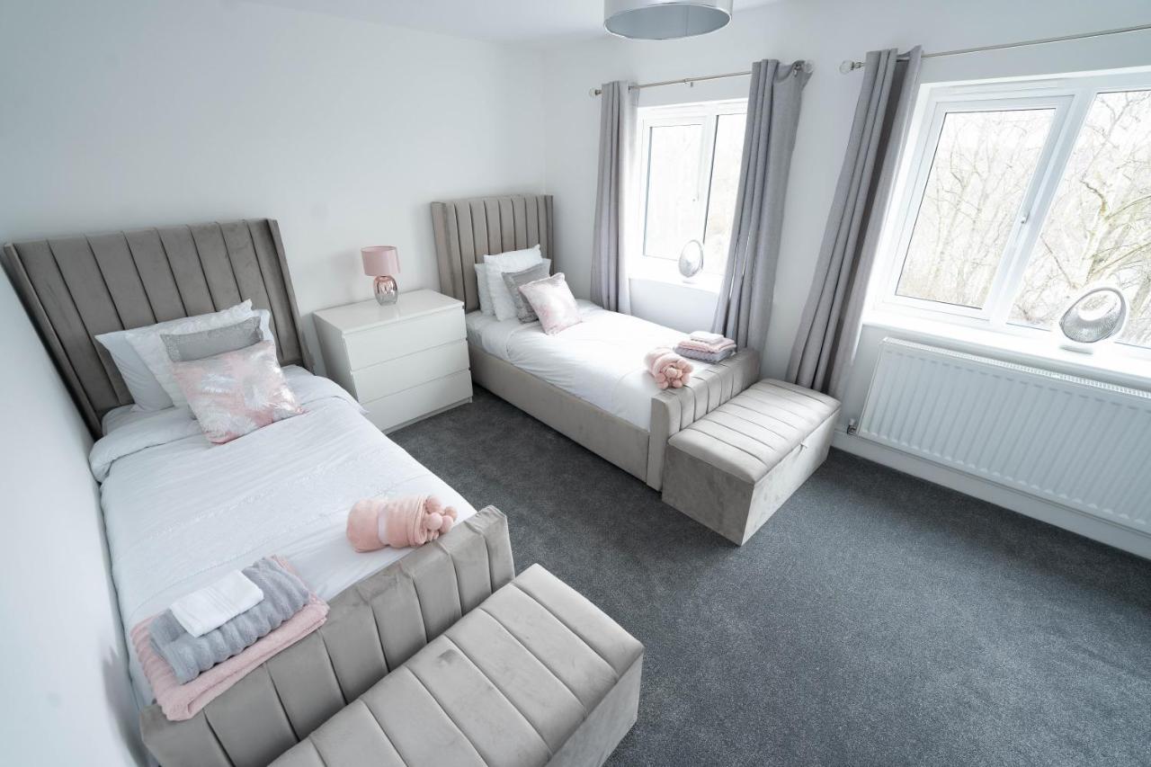 Entire Modern Home With Private Parking For 6/8 Persons Worksop Exteriér fotografie