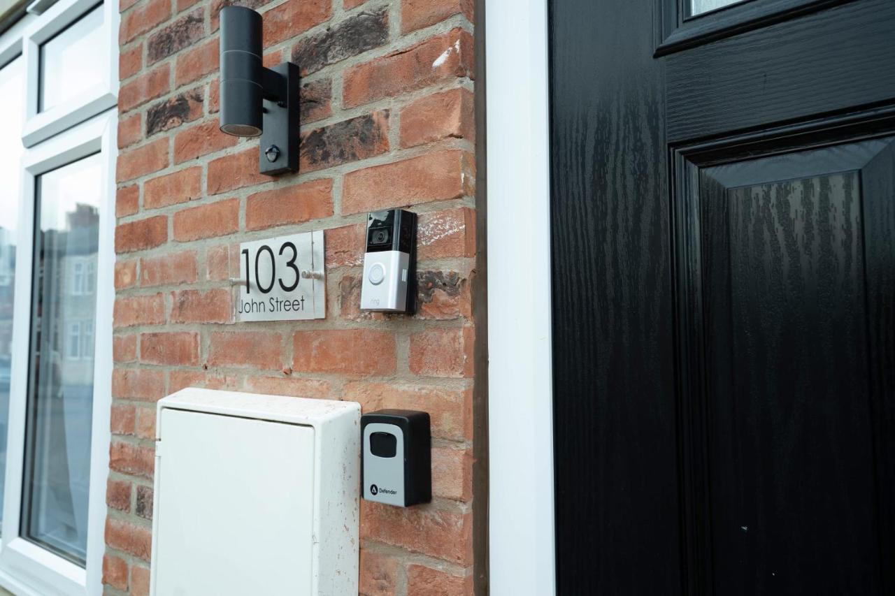 Entire Modern Home With Private Parking For 6/8 Persons Worksop Exteriér fotografie